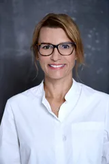 Dr Nathalie Helm